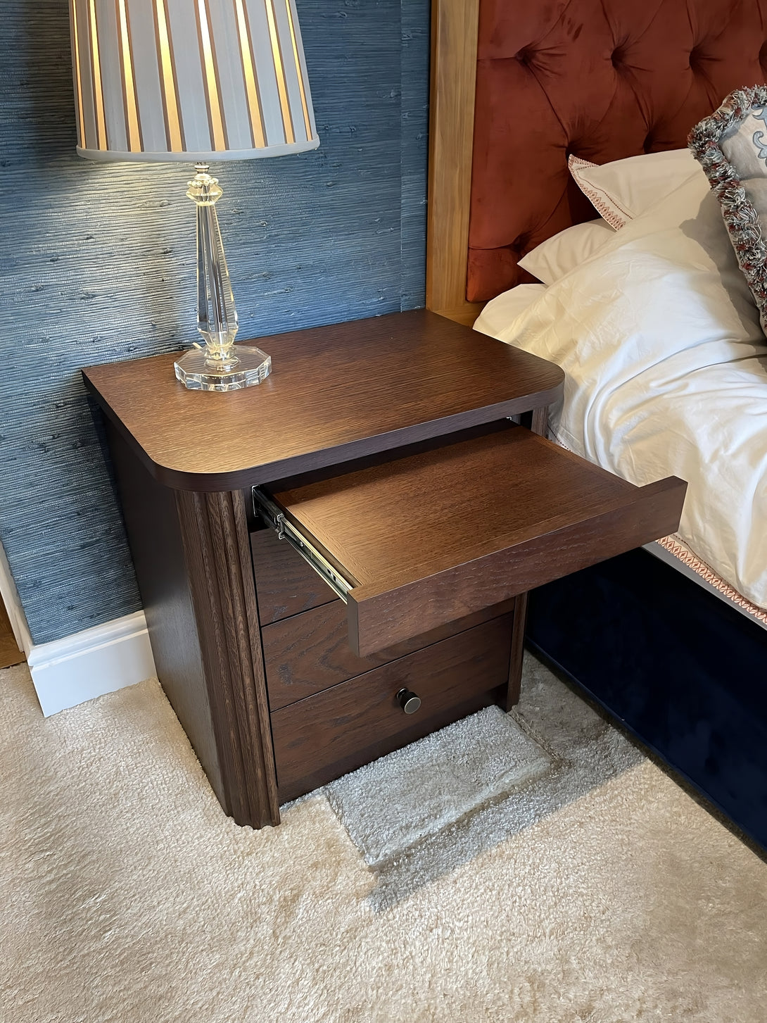 Dressing Area and Bedside Tables